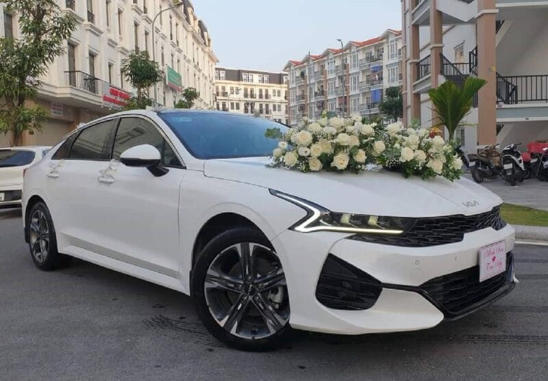 Thuê Xe Cưới Hạng Sang KIA K5 - Ảnh 1
