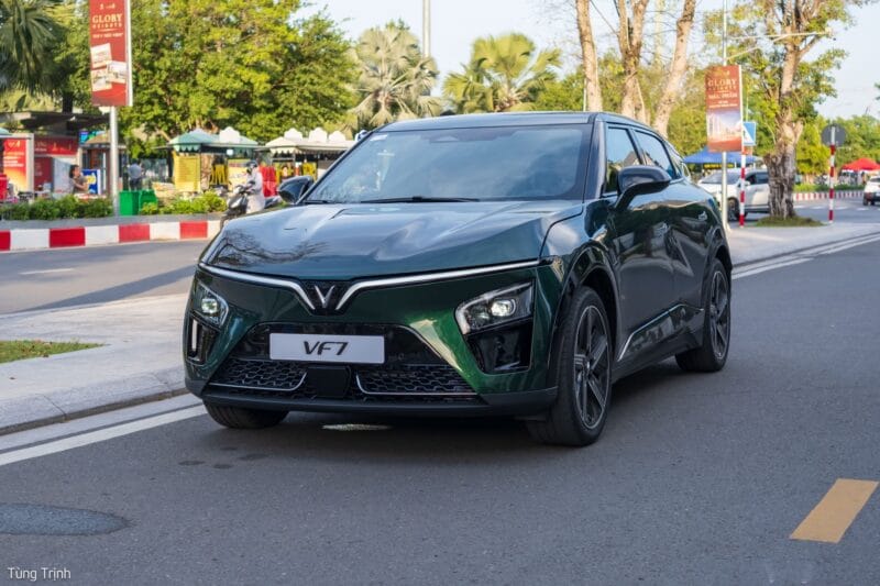 Thuê xe VF7 - Ảnh 1